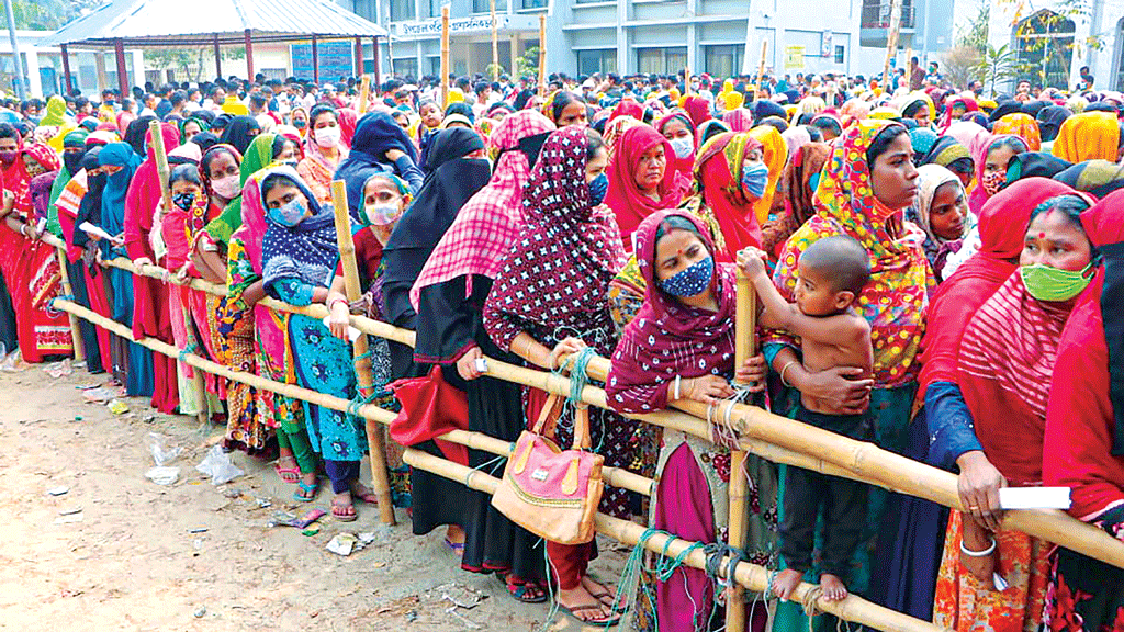 টিকা কার্যক্রম পরিচালনায় র‍্যাব-পুলিশ