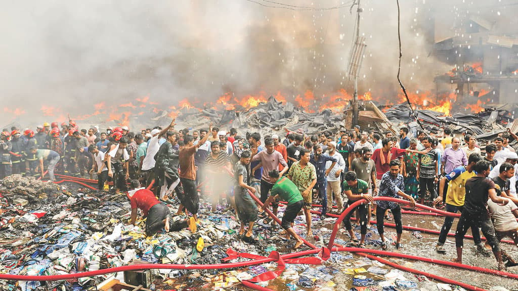 আগুন নেভানোর সক্ষমতা নিয়ে প্রশ্ন