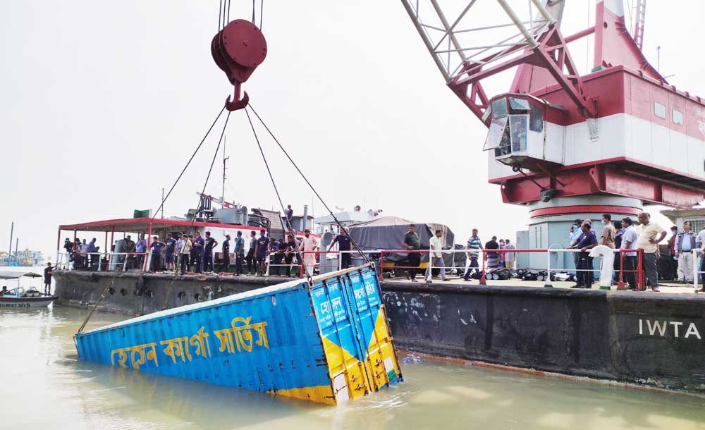 ফেরি ডুবি: ২০ কোটি টাকা ক্ষতির কথা বলছেন মালিকেরা