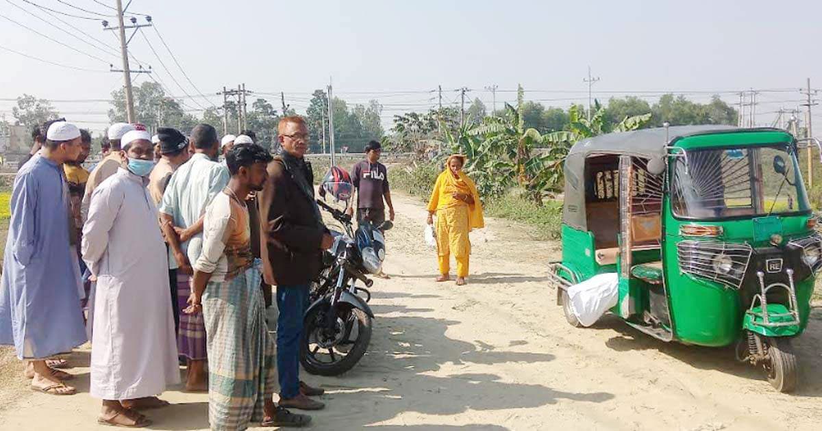 কালিহাতীতে ট্রেনে কাটা পড়ে যুবকের মৃত্যু