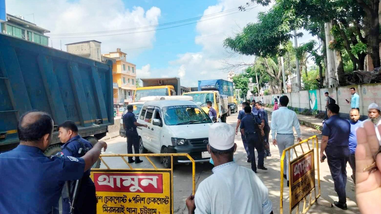 চট্টগ্রামে চৌকি বসিয়ে সমাবেশমুখী বিএনপির গাড়িবহরে হামলার অভিযোগ