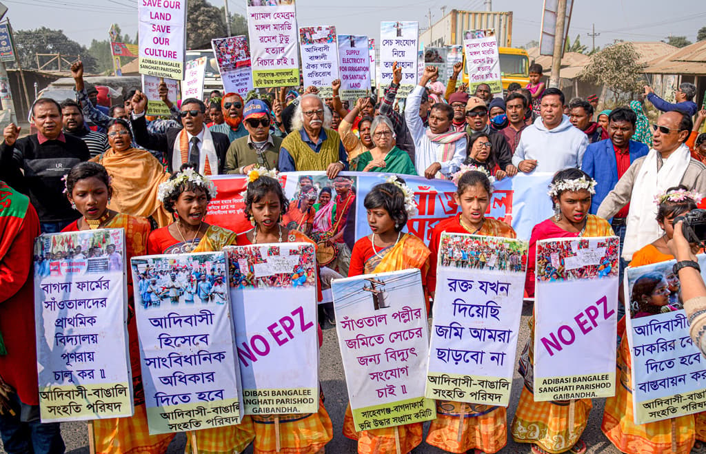 মুক্তিযুদ্ধের চেতনার কথা বললেও সাঁওতাল হত্যাকারীদের সঙ্গে আপস করছে সরকার: সুলতানা কামাল