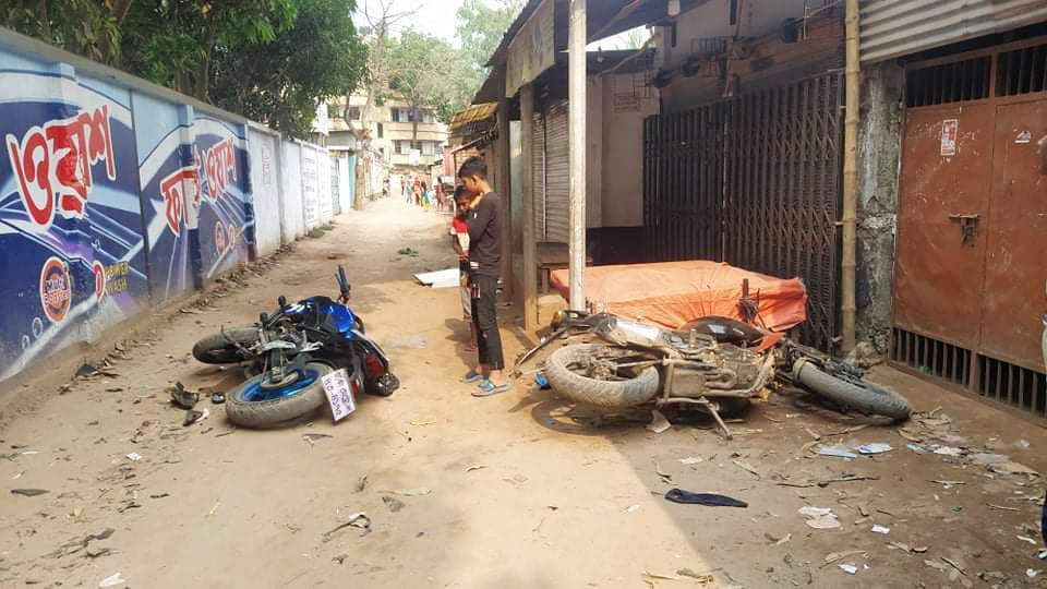 ঝুট ব্যবসা নিয়ে বিরোধ, হুলুস্থুল কাণ্ড করলেন চাচা-ভাতিজা