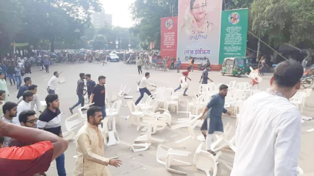 ছাত্র অধিকার পরিষদের ১৮ জনের বিরুদ্ধে ছাত্রলীগের মামলা 