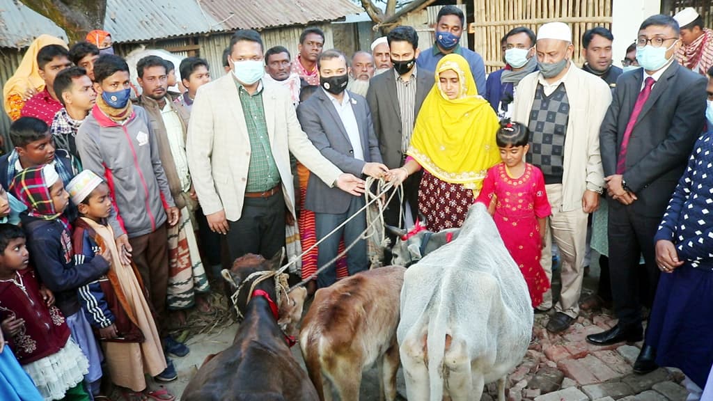 কান্না ভাইরাল হওয়া শিশু পেল প্রধানমন্ত্রীর উপহার