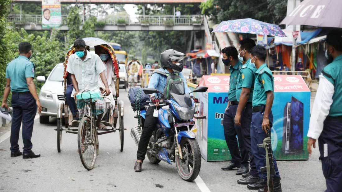 লকডাউনের দ্বিতীয় দিনে রাজধানীতে গ্রেপ্তার ৩৮৩