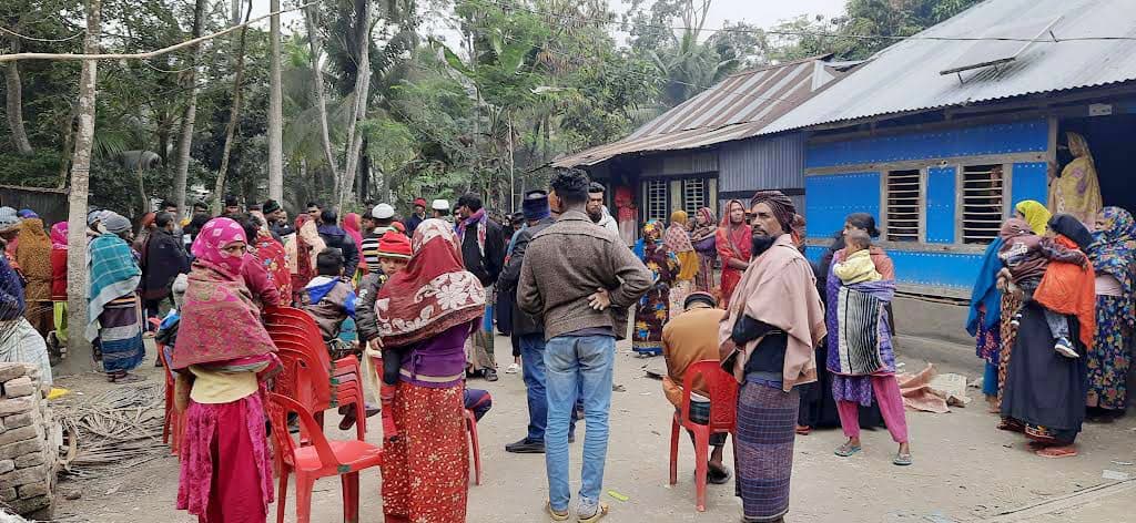 বাগেরহাটে কৃষককে কুপিয়ে হত্যা, আহত ৭ 