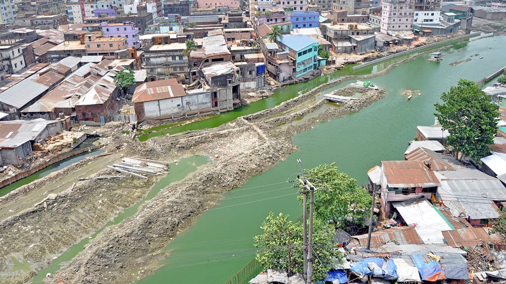 দুই খালপাড়ের ১২৬ অবৈধ স্থাপনা উচ্ছেদের নির্দেশ