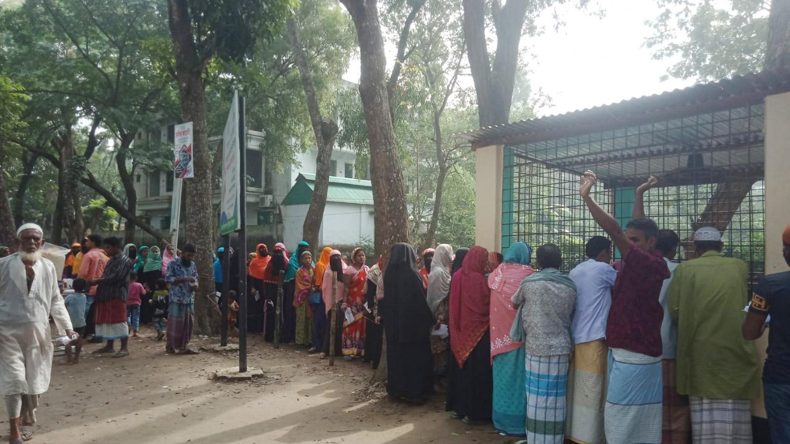 রূপপুর প্রকল্পে কর্মরতদের টিকাদান