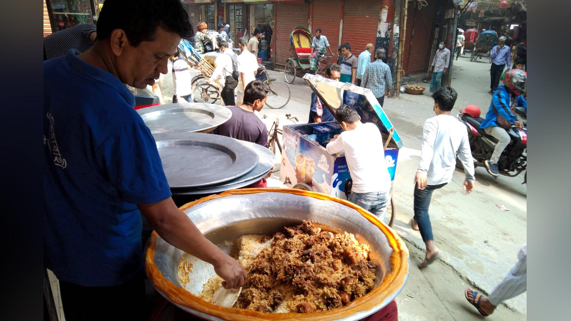 ঐতিহ্যে মোড়া ঢাকার ১০ বিরিয়ানি