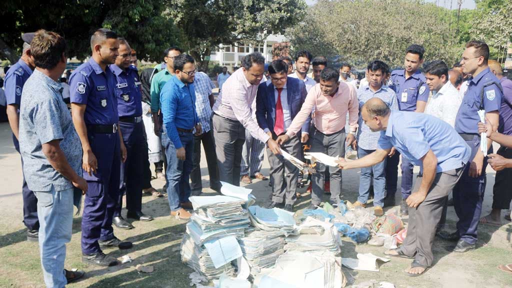 ঠাকুরগাঁওয়ে নিষ্পত্তি হওয়া মামলার নথি ধ্বংস