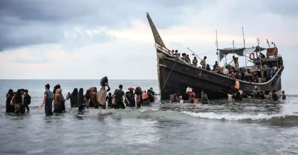 ভয়াবহ হুমকির মুখে রোহিঙ্গারা, আন্তর্জাতিক সহায়তা বাড়ানোর আহ্বান অ্যামনেস্টির