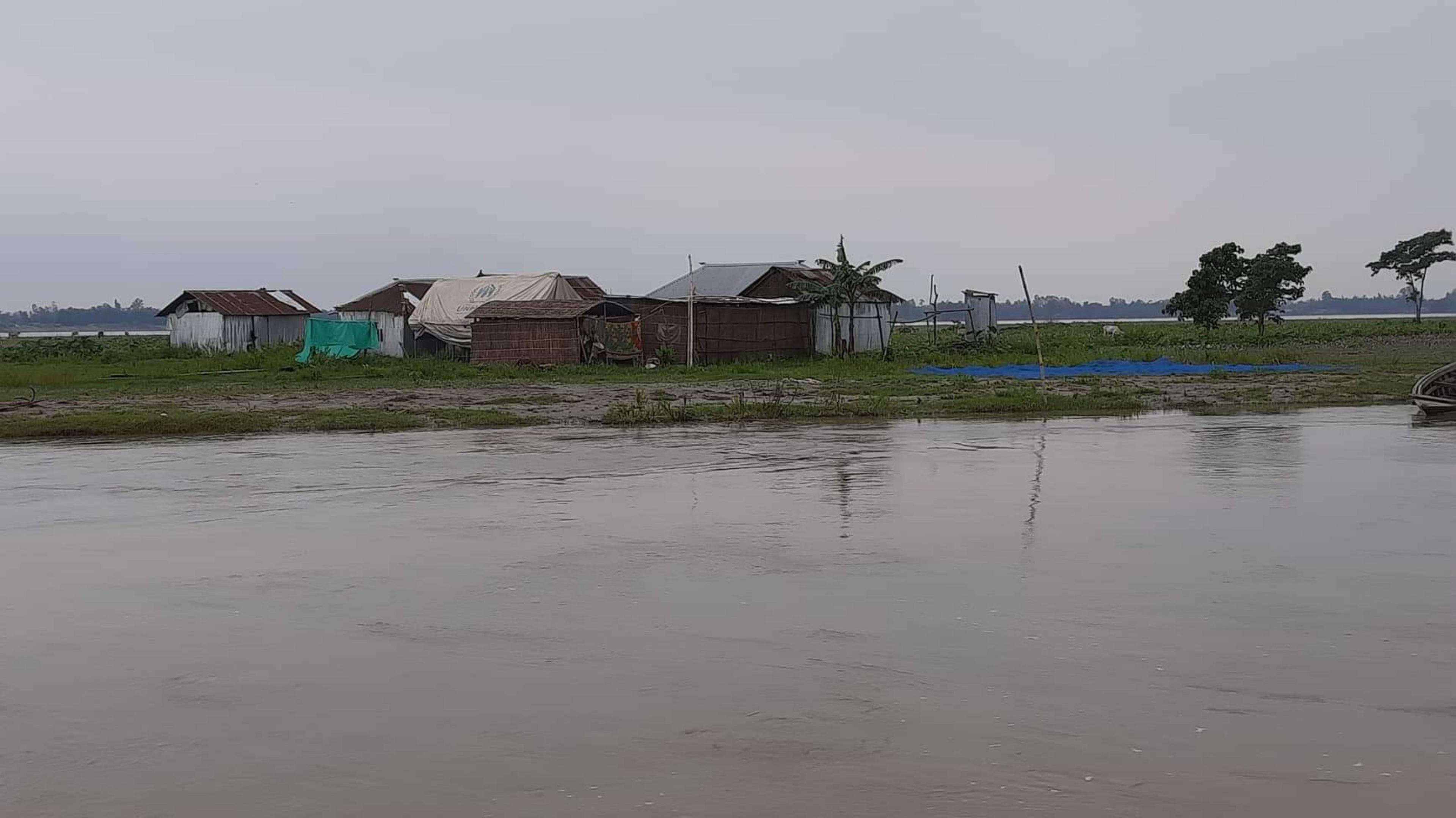 তিস্তার পানি বৃদ্ধি, পানিবন্দী ১০ চরের মানুষ