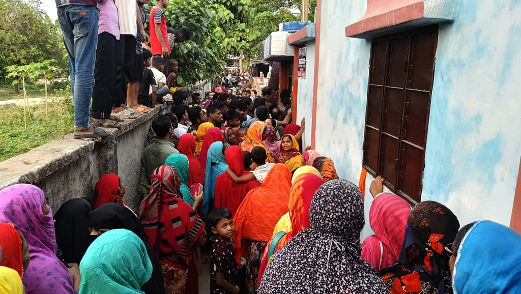 আশুলিয়ায় দম্পতির লাশ উদ্ধার: স্ত্রী–শ্যালিকার অনৈতিক সম্পর্ক নিয়ে স্বামীর চিরকুট