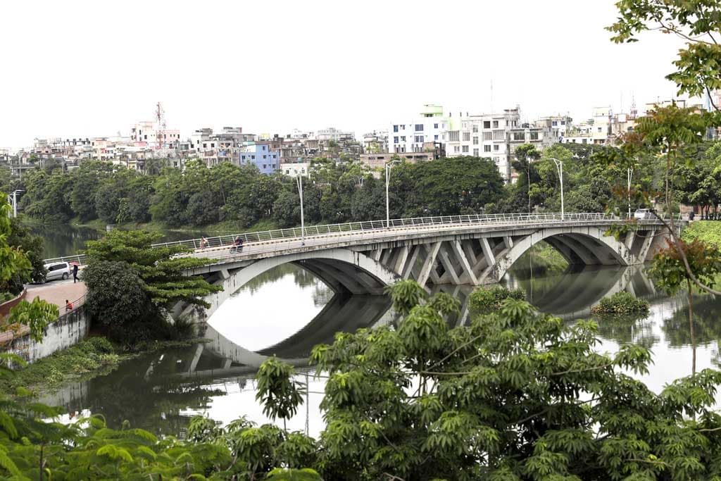 হাতিরঝিল থেকে যুবকের লাশ উদ্ধার 