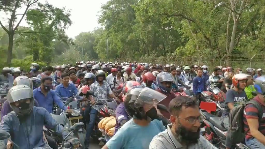 বঙ্গবন্ধু সেতুতে একদিনে মোটরসাইকেল পারাপারে রেকর্ড, ৩ কোটি ছাড়িয়েছে টোল