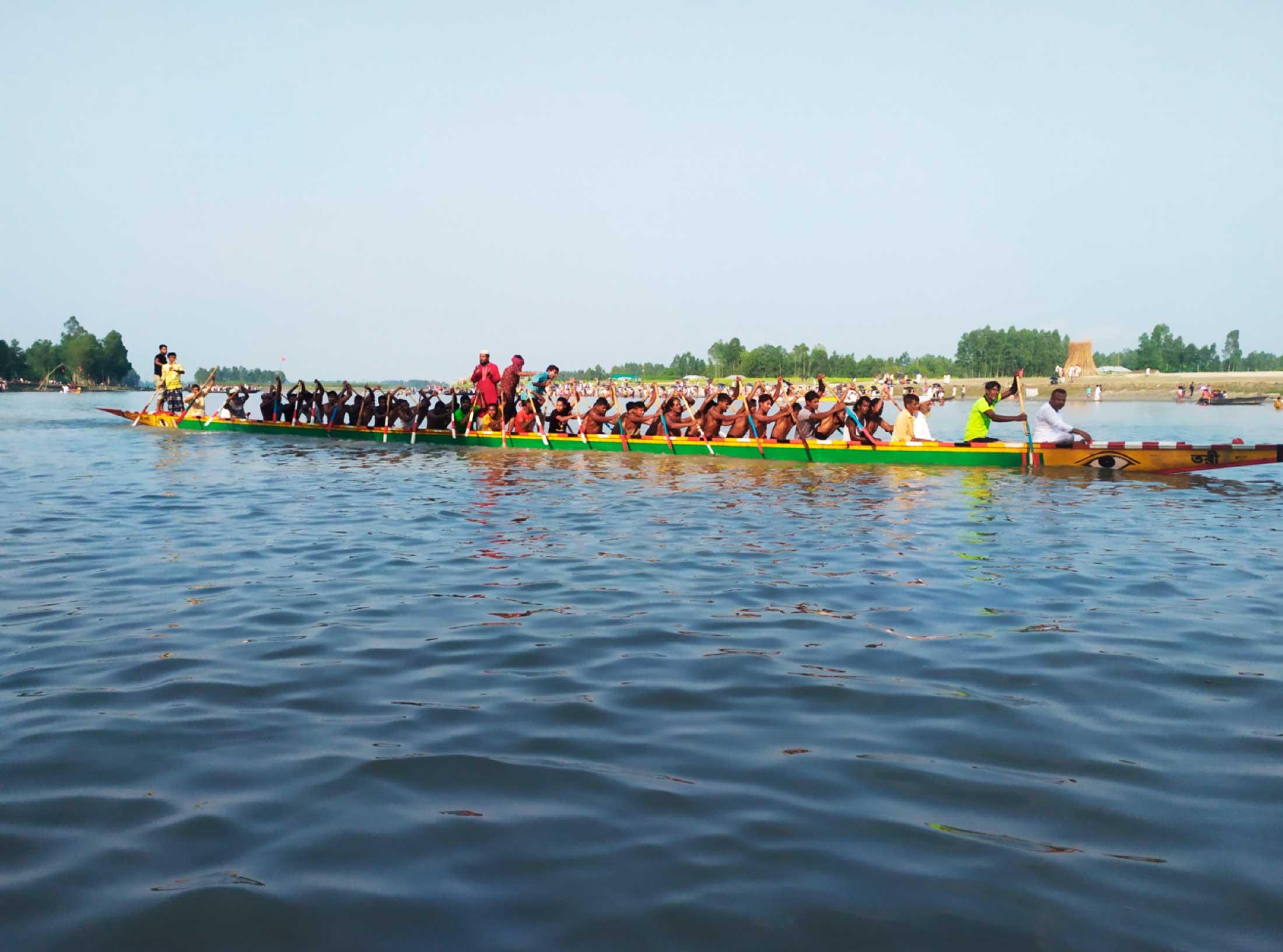 বেলকুচিতে দুই দিনব্যাপী  নৌকাবাইচ উদ্বোধন