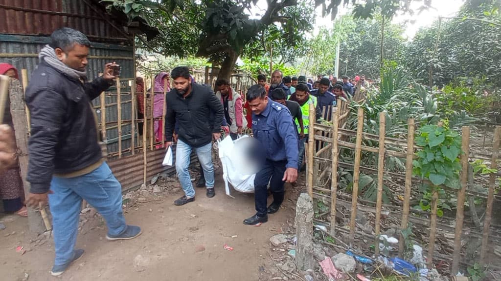 বদরগঞ্জে পুকুর থেকে রেল কর্মচারীর লাশ উদ্ধার