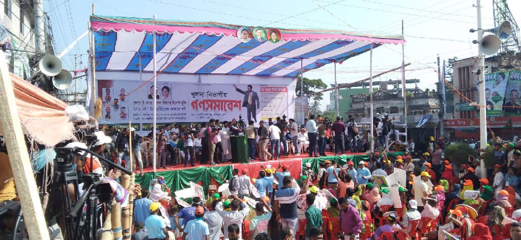 শুরু হয়েছে বিএনপির সমাবেশ, নেতা-কর্মীদের ঢল