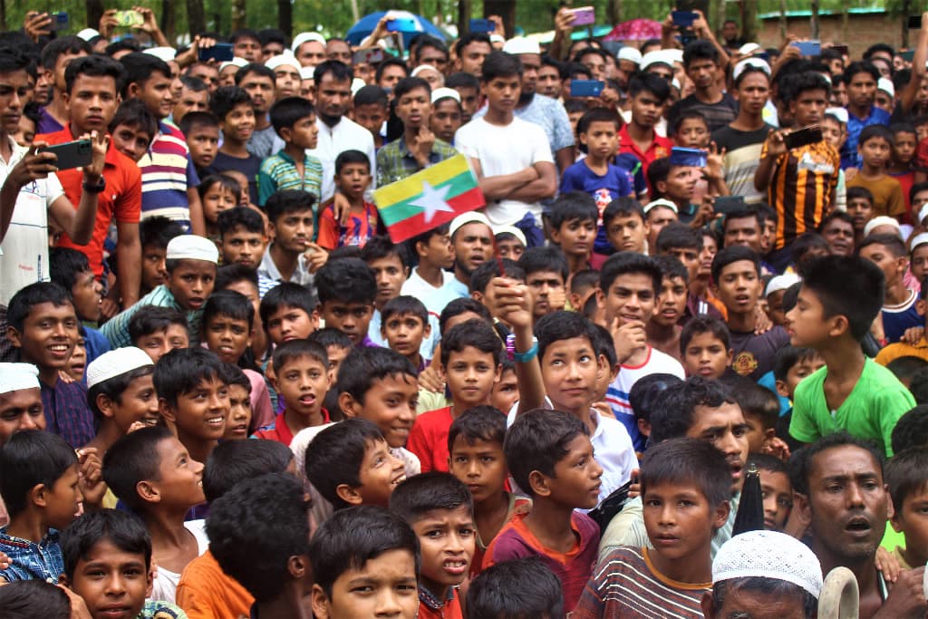 দেশে ফিরতে চায় রোহিঙ্গা শিশুরা