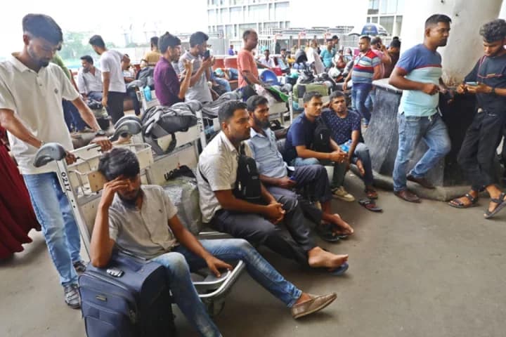 মালয়েশিয়ায় কর্মী যেতে না পারার বিষয়ে নেওয়া পদক্ষেপ জানতে চান হাইকোর্ট 