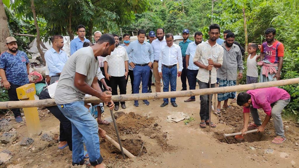 পুলিশের ছয় মামলা, সিসি ক্যামেরার আওতায় জঙ্গল সলিমপুর