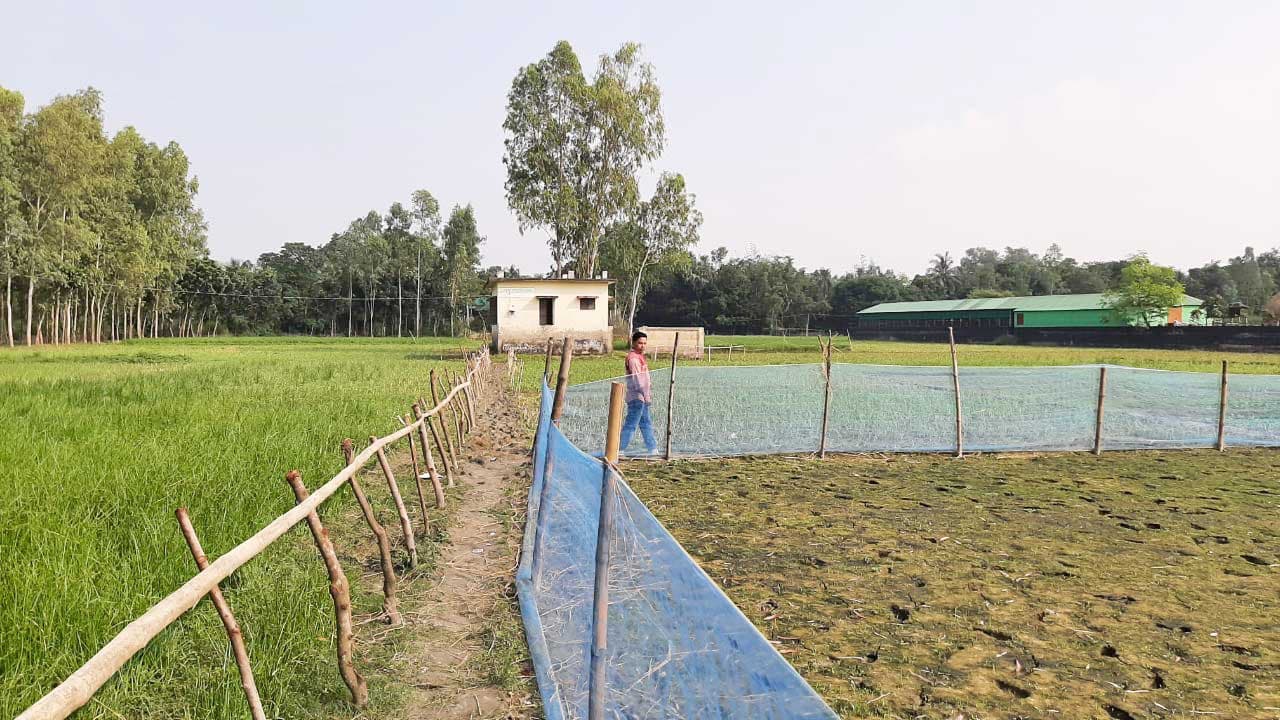 ৩ কমিউনিটি ক্লিনিকে যাওয়ার সড়ক নেই