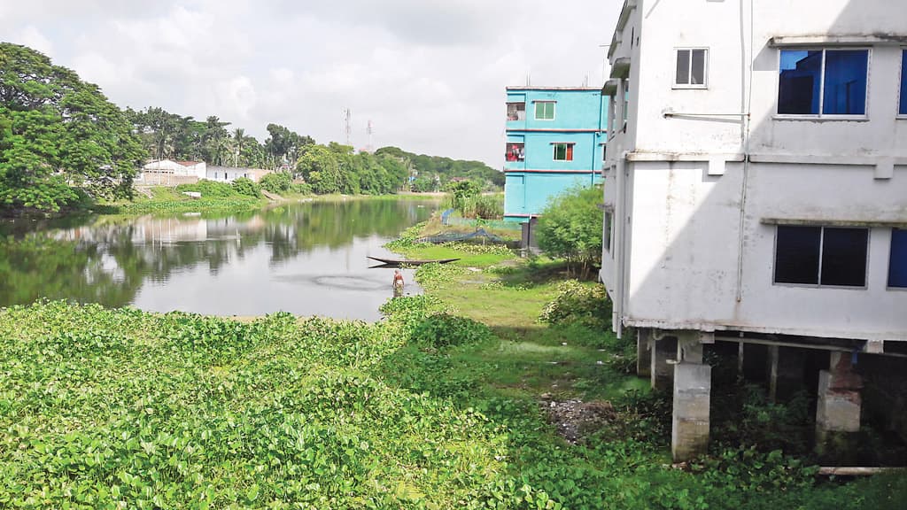 সতত যে নদ পড়বে না আর চোখে!