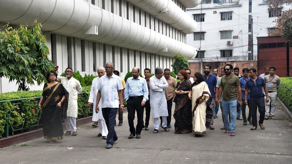 বিটিভি পরিদর্শন করলেন সংস্কৃতি কর্মীরা