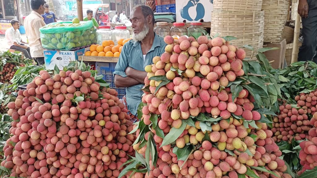 কম ফলনে দাম চড়া