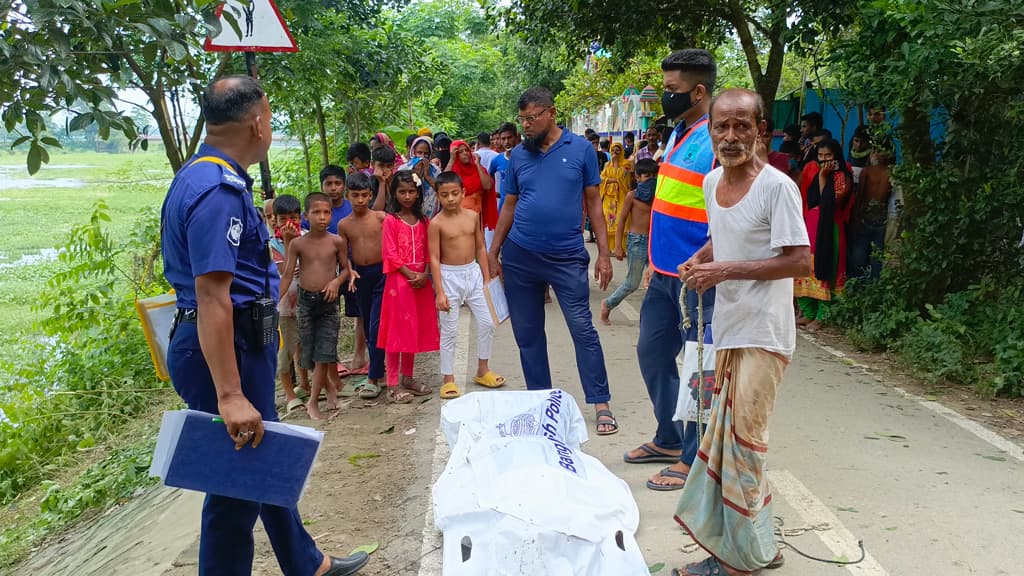 রায়পুরায় ব্রহ্মপুত্র নদে মিলল অর্ধগলিত লাশ 