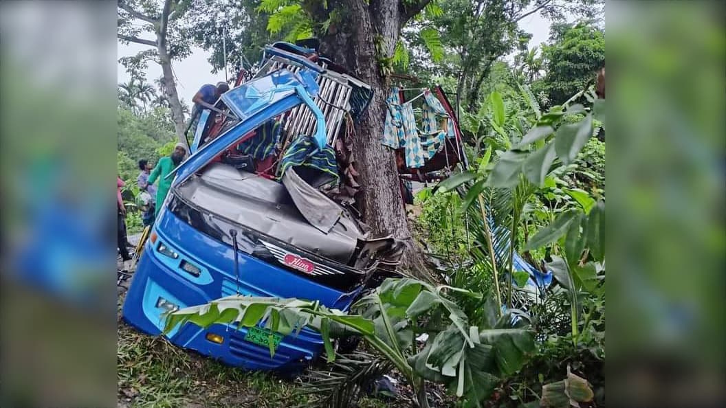 চাকরি খুঁজতে গিয়ে সন্তান হারাল মা