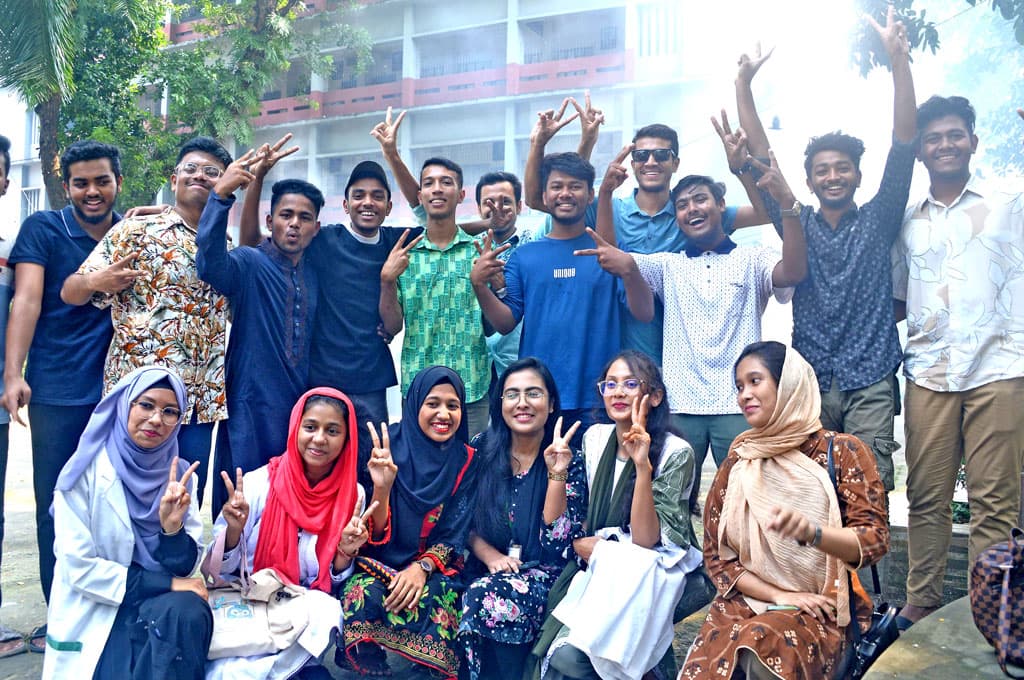 চট্টগ্রামে কমেছে পাসের হার, বেড়েছে জিপিএ-৫ 