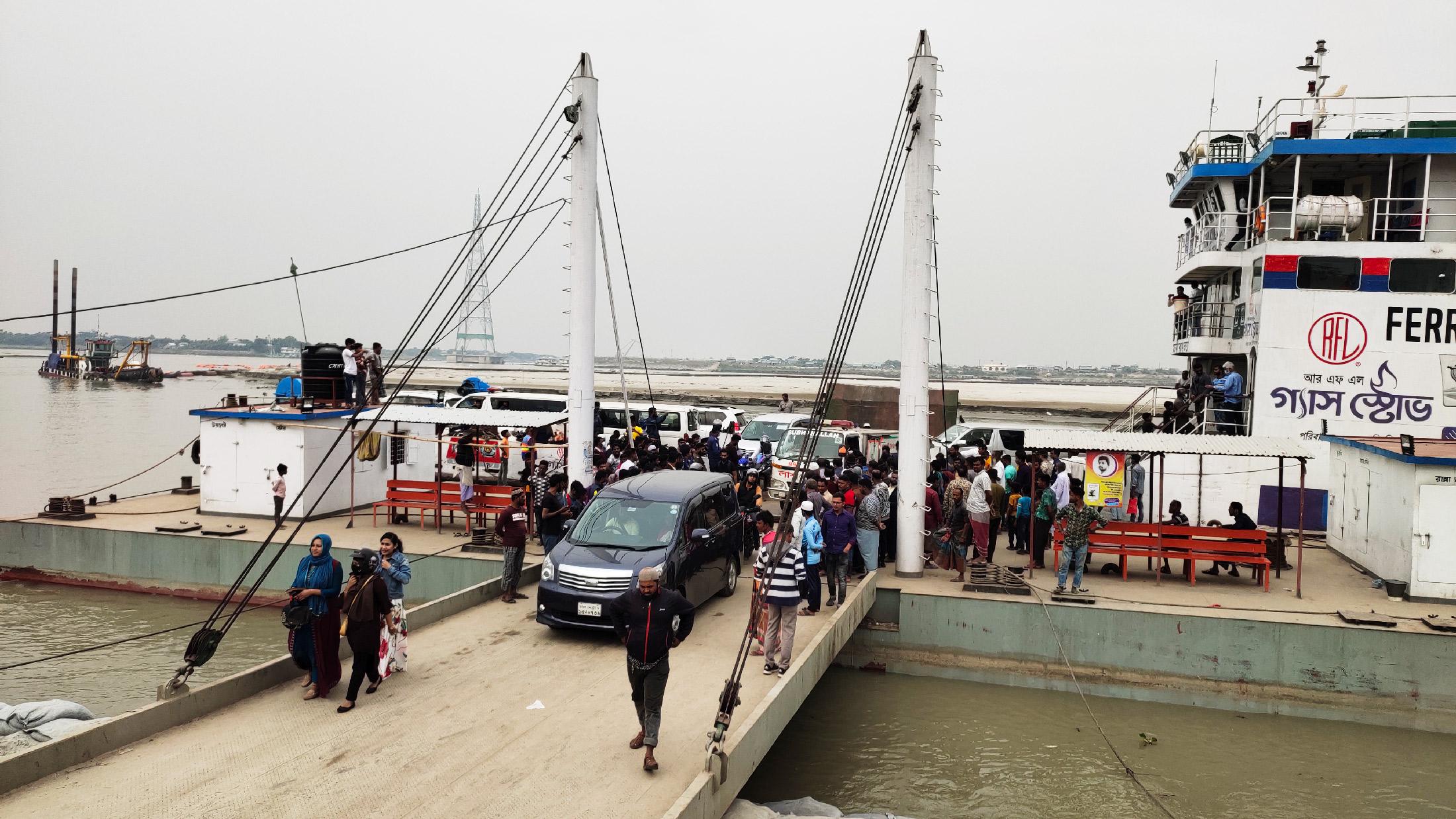 শিমুলিয়া-ছাত্তার মাদবর মাঝিরঘাট নৌরুটে শুরু হচ্ছে ফেরি চলাচল