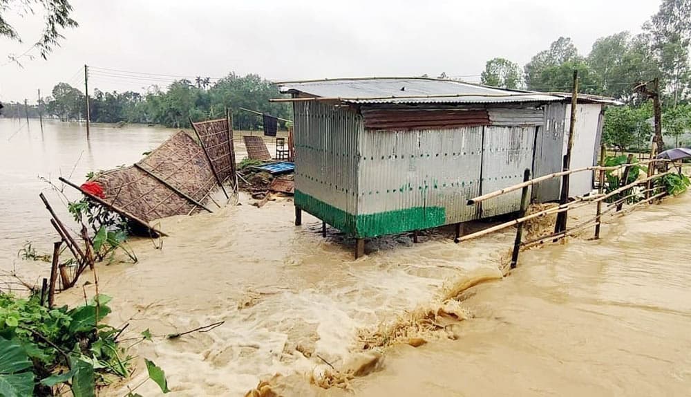 পাহাড়ি ঢলে ঝিনাইগাতীতে নিম্নাঞ্চল প্লাবিত, দুর্ভোগে জনসাধারণ