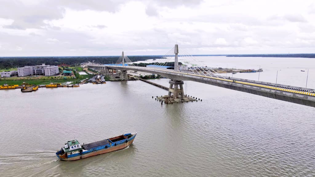 উন্নয়নে পাল্টে গেছে পটুয়াখালী