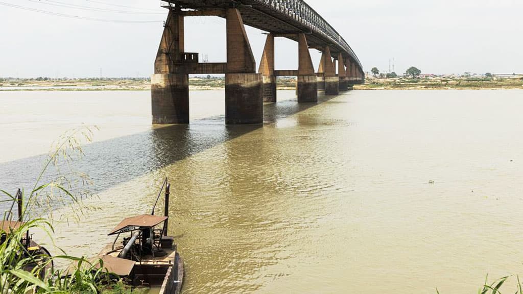 নাইজেরিয়ায় নৌকাডুবিতে মৃত্যু বেড়ে শতাধিক