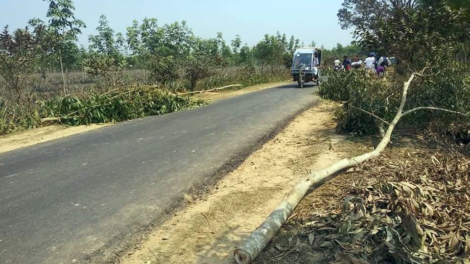 সন্তোষপুরে বাড়ছে আতঙ্ক