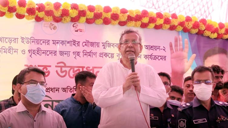 খালেদা জিয়ার বিদেশ যাওয়ার কী দরকার, প্রশ্ন আইনমন্ত্রীর