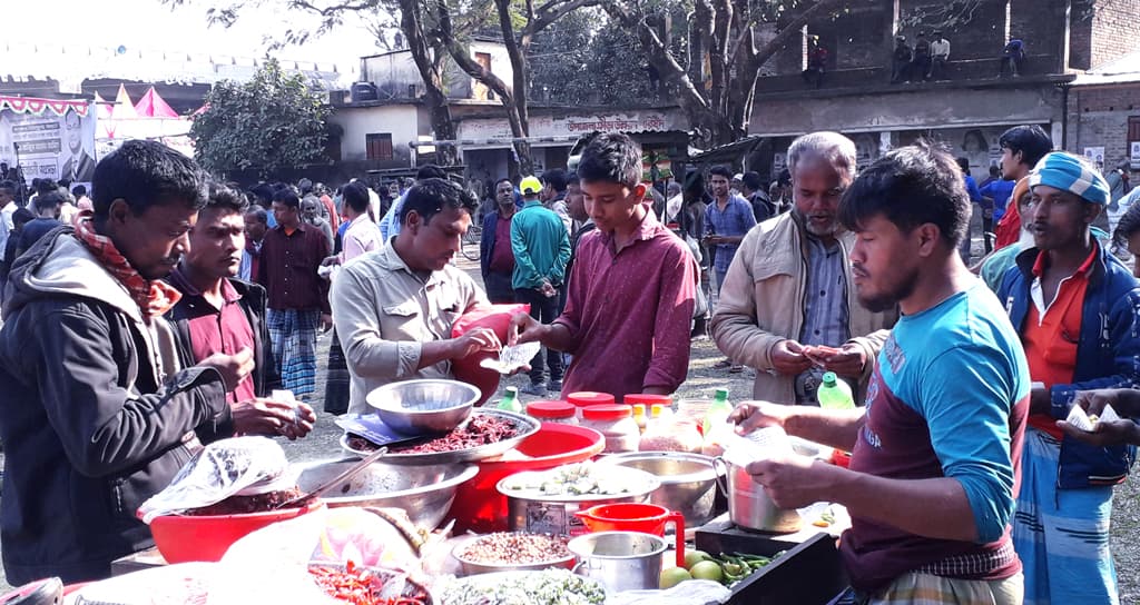 নির্বাচন ঘিরে জমজমাট খাবারের ব্যবসা