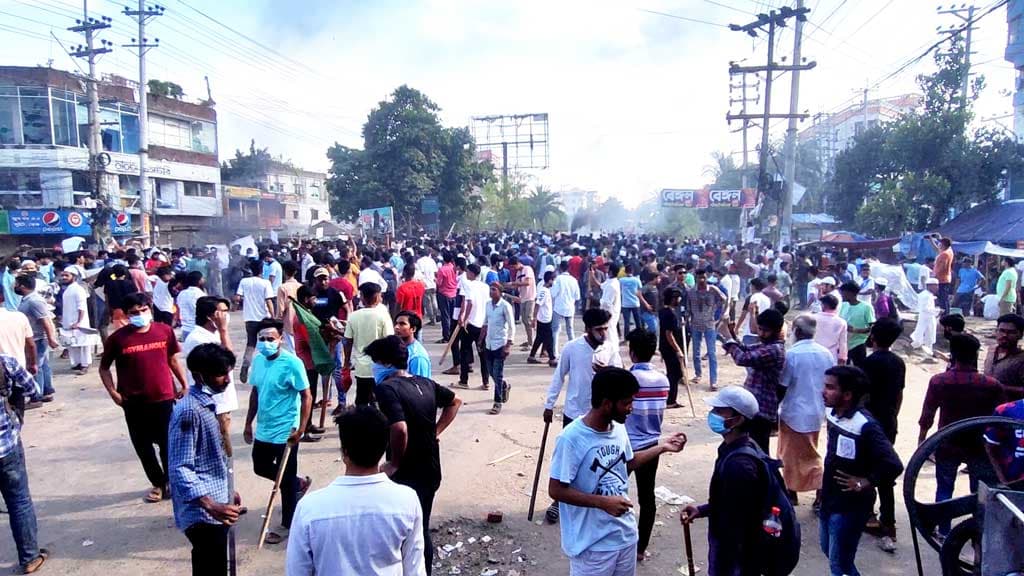 নরসিংদীতে কোটা সংস্কার আন্দোলনকারীদের সঙ্গে পুলিশের সংঘর্ষে আরও ১ শিক্ষার্থী নিহত