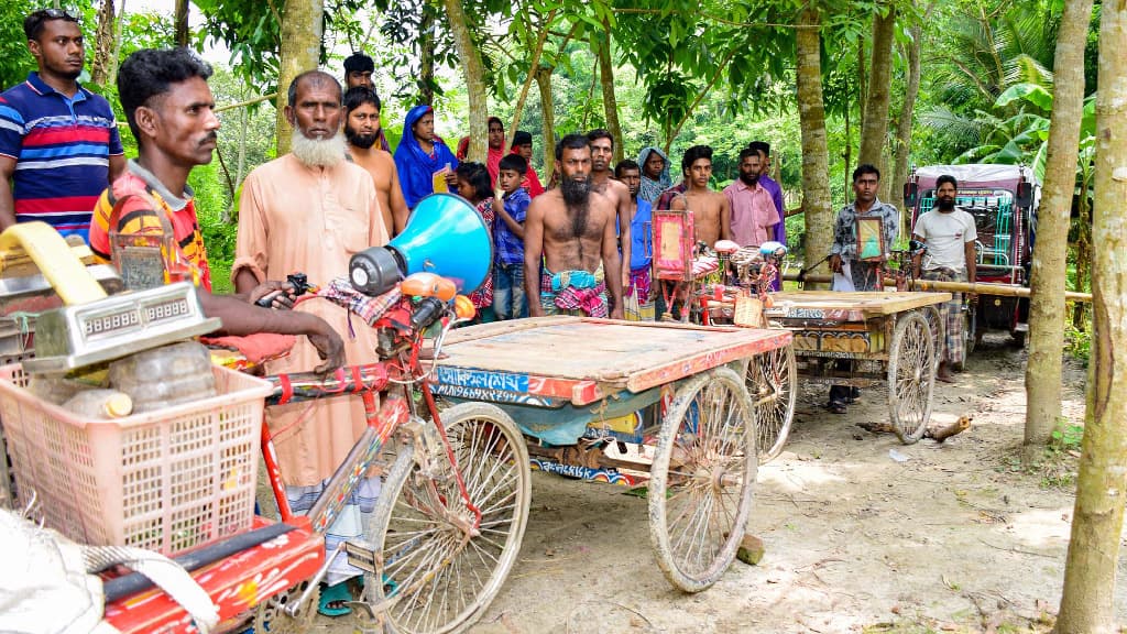 অবরুদ্ধ ২০ পরিবার ইউএনও’র হস্তক্ষেপে মুক্ত