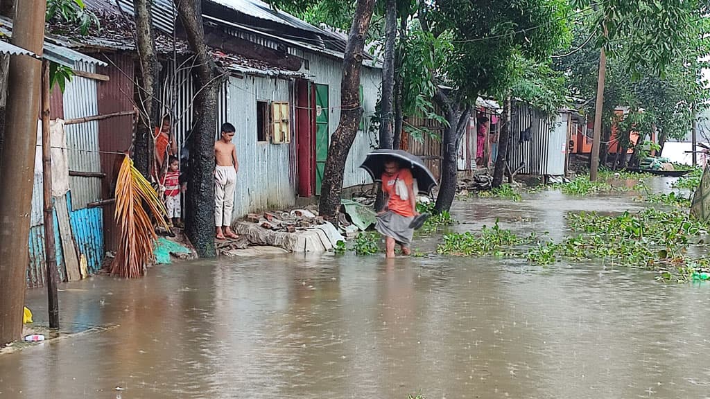 সুনামগঞ্জে সুরমার পানি বাড়ছে, বন্যার আশঙ্কা করছে পাউবো