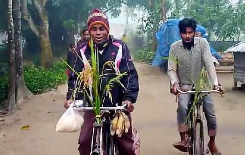 ১০০ কিলোমিটার সাইকেল চালিয়ে সমাবেশের পথে বিএনপির ৩০ নেতা-কর্মী