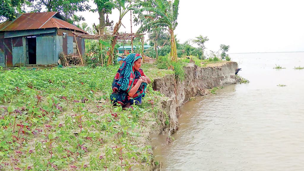 উজানের ঢলে বাড়ছে পানি, বাড়ছে শঙ্কা