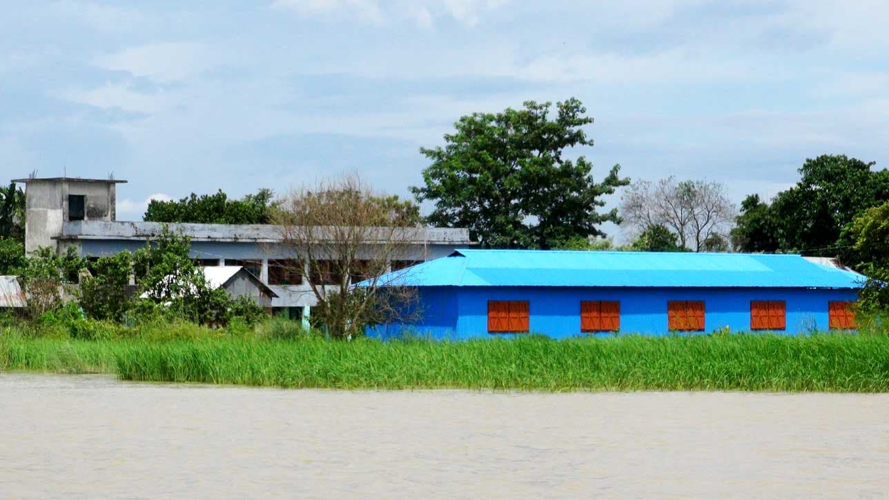 পানিবন্দী ফরিদপুরের ৪৯টি প্রাথমিক বিদ্যালয়, স্কুল খোলা নিয়ে শঙ্কা 