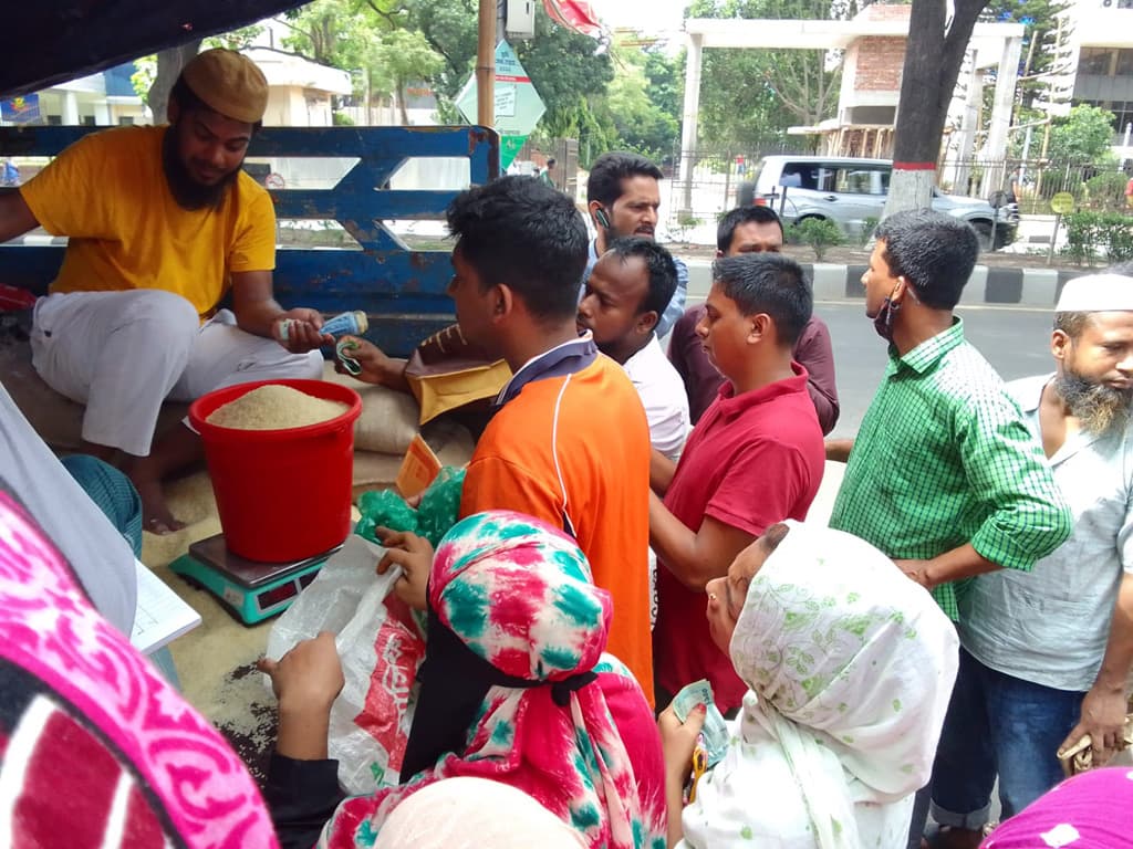 টিসিবির জন্য তেল-ডাল কিনবে সরকার