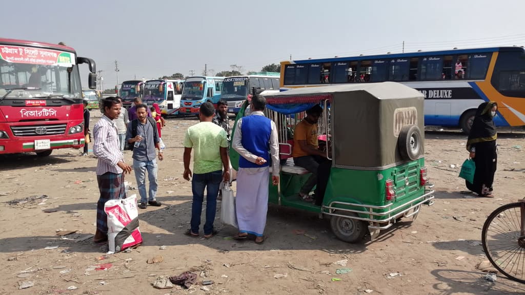 পরিবহন ধর্মঘটে ভোগান্তি