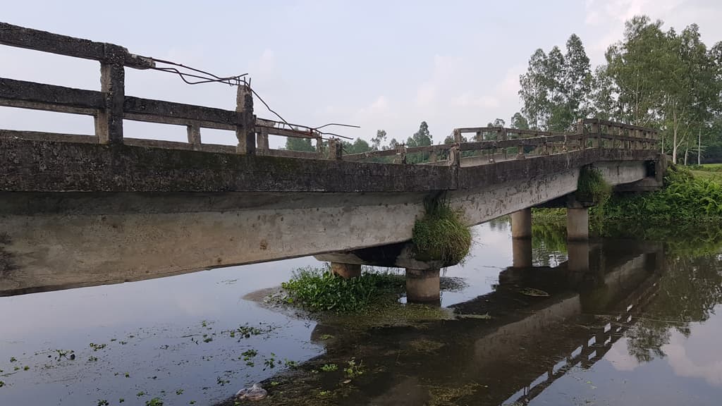 তিন গ্রামের দুঃখ সিংগাহারা সেতু