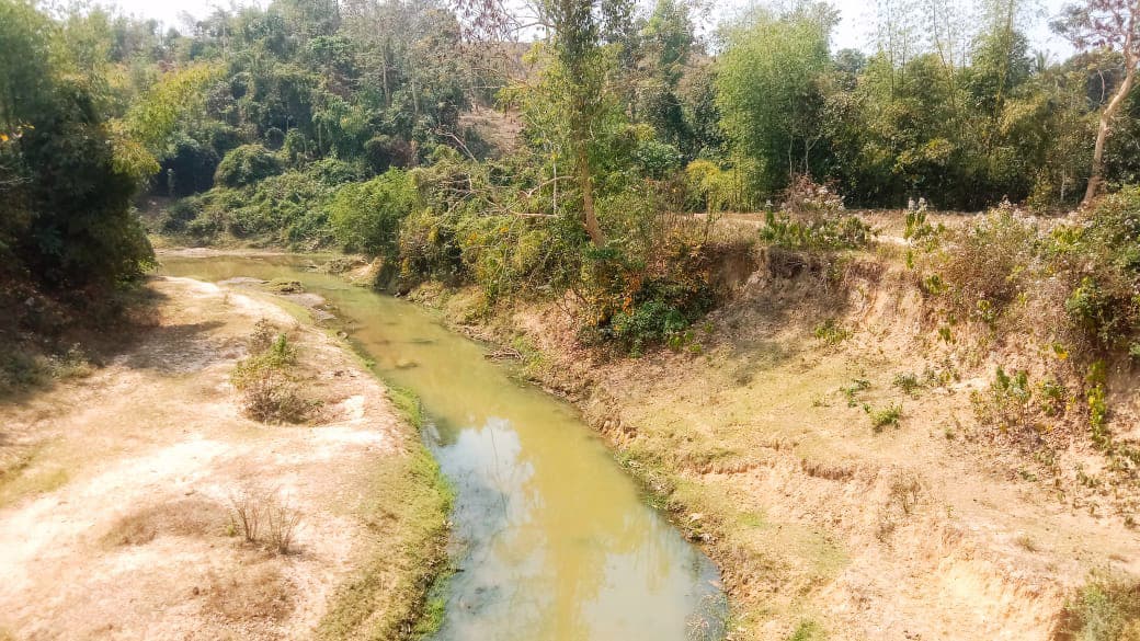 হালদার উজানে বালু উত্তোলন